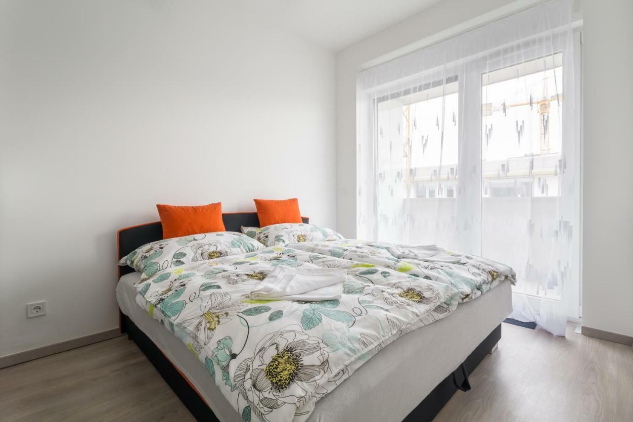 Bpr Chic White Home With Terrace & A/C & Garage Budapest Exterior photo